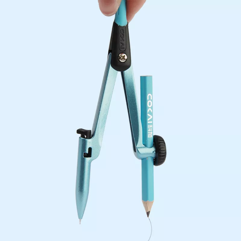 INS001.002 Retrieves the needle and safety compasses
